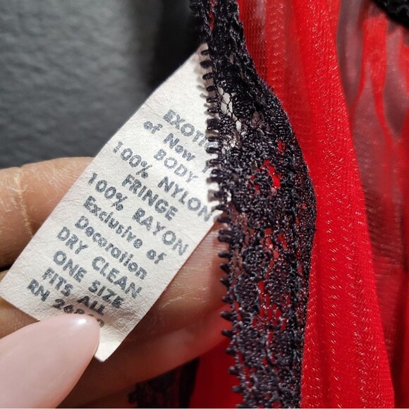 VINTAGE EXOTIQUE OF NEW YORK RED AND BLACK LACE AND FRINGE BURLESQUE LINGERIE - Picture 8 of 8